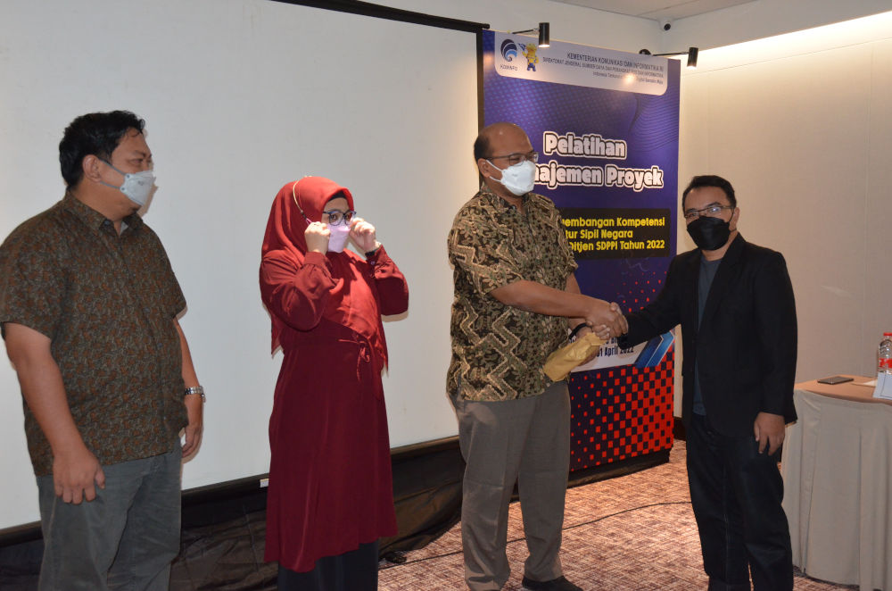 PPK Peserta Pelatihan Manajemen Proyek Lulus 100 Persen