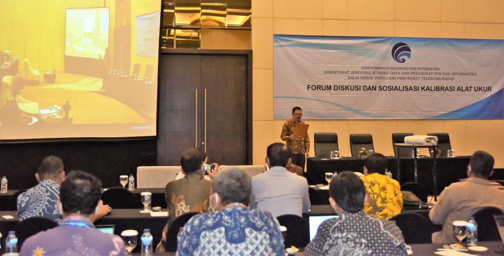 Kepala BBPPT Tony Tovik Hidayat  memberi sambutan dalam Forum Diskusi dan Sosialisasi Kalibrasi Alat Ukur, Jumat (3/6/2022), di Hotel The Margo, Depok.