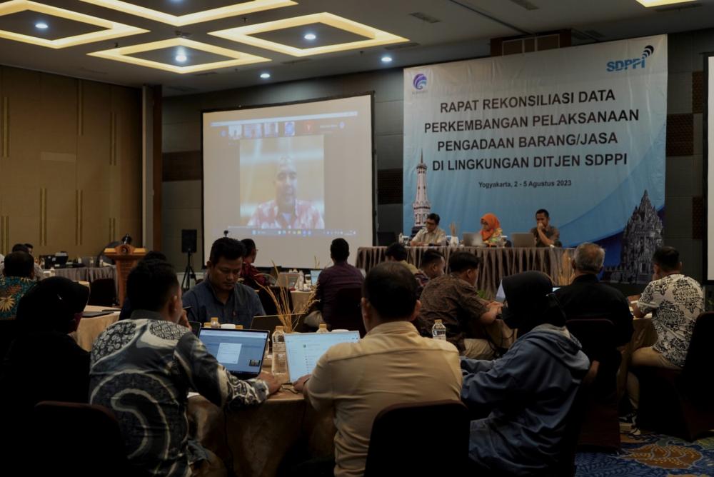 Ketua Tim Kerja Umum dan Rumah Tangga Dimas Yanuarsyah menyampaikan sambutan saat membuka kegiatan rapat Rekonsiliasi Data Pengadaan Barang dan Jasa, Kamis (3/08/2023).