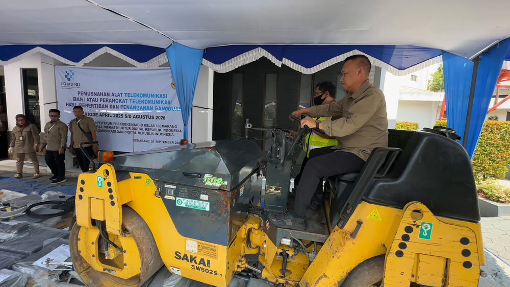 Ilustrasi: Jaga Komunikasi Tetap Aman, Balmon Semarang Musnahkan 144 Perangkat Telekomunikasi Ilegal