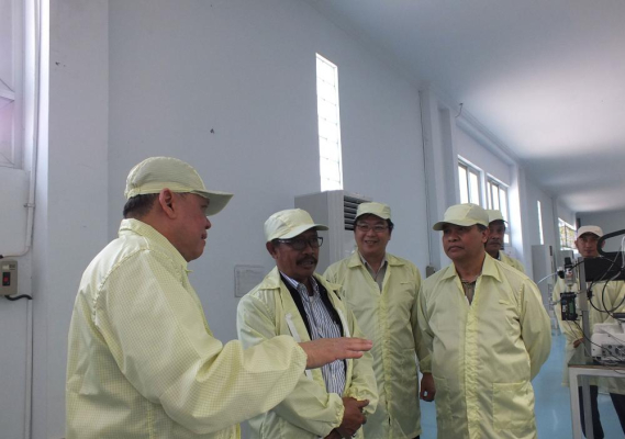 Ilustrasi: Direktur Standardisasi Kunjungi Produsen Perangkat Telekomunikasi di Surabaya