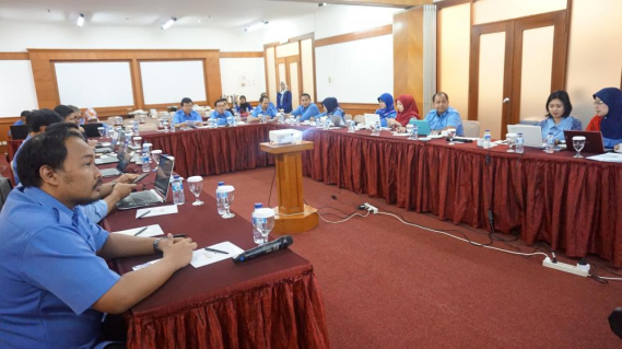 Ilustrasi: Rapat Persiapan Penilaian Mandiri Reformasi Birokrasi (PMPRB) di llingkungan Kemkominfo yang salah satunya membahas mengenai Reward and Punishmen (12/4), kegiatan tersebut diselenggarakan di Bogor.