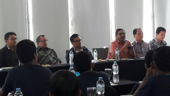 Ilustrasi: Direktur Jenderal Sumber Daya dan Perangkat Pos dan Informatika (Dirjen SDPPI) Ismail  mengatakan penyelenggaraan telekomunikasi RT/RW Net harus tetap memperhatikan aspek legalitas, baik dari sisi penyelenggaraan maupun penggunaan spektrum frekuensi radio (30/4).