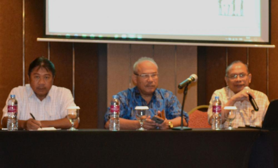 Ilustrasi: Plt Direktur Pengendalian SDPPI Sardjono (kanan) mengemukakan Direktorat Pengendalian SDPPI akan Bangun Aplikasi Berbasis Big Data dalam rapat kerja di Bandung, Jawa Barat, Kamis (21/12).