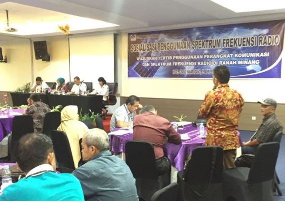 Ilustrasi: Suasana sosialisasi saat sesi diskusi