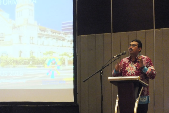 Ilustrasi: Dirjen SDPPI Ismail memberikan sambutan ketika membuka sosialisasi "Tertib penggunaan frekuensi radio dan alat/perangkat telekomunikasi dalam rangka keselamatan navigasi pelayaran" di Semarang, Jawa Tengah, Kamis (30/8/2018).