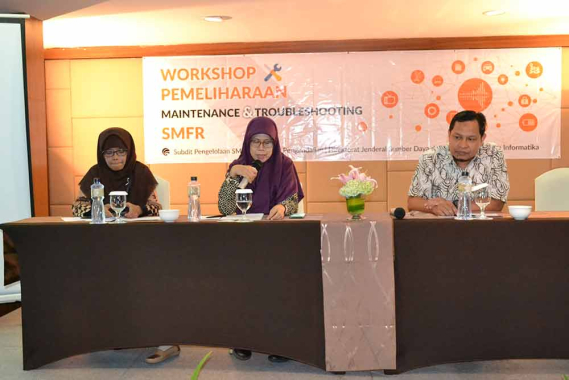 Ilustrasi: Plt. Direktur Pengendalian SDPPI Nurhaedah (tengah) menyampaikan sambutan saat membuka Workshop Troubleshooting dan Pemeliharaan SMFR di Yogyakarta, Selasa (2/10/2018).