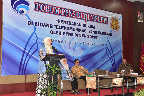 Ilustrasi: Direktur Pengendalian SDPPI Nurhaedah memberikan sambutan ketika membuka Forum PPNS 2018 Ditjen SDPPI di Yogyakarta, Kamis (1/11/2018).