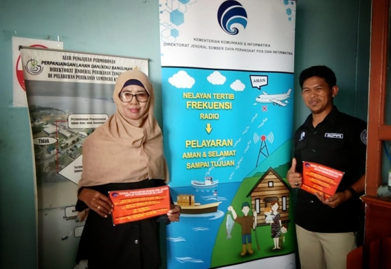 Ilustrasi: Petugas Pelayanan Loka Moitor Spekturm Frekuensi Kendari sosialisasikan Kegiatan Maritime on the Spot (MOTS)