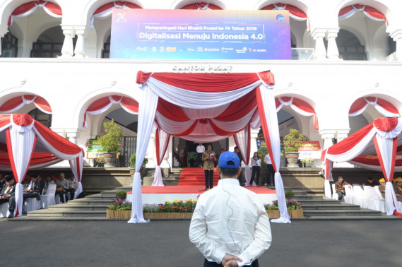 Ilustrasi: Upacara Peringaatan Hari BHakti Postel ke 74 dipusatkan di Kantor Pos Indonesia Bandung (27/09/2019)