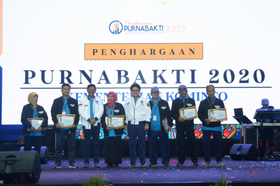 Ilustrasi: Tiga Kepala Unit Pelaksana Teknis (UPT) Ditjen SDPPI, yakni  Kepala Balai Besar Pengujian Perangkat Telekomunikasi (BBPPT) Moch Rus’an, Kepala Balai Monitor Kelas II Pontianak Siti Hapsah Roy, dan Kepala Balai Monitor Kelas II Banda Aceh Musriadi telah memasuki masa purnabakti.
Pelepasan mereka dilakukan bersama delapan aparatur sipil negara (ASN) Kementerian Komunikasi dan Informatika (Kemkominfo) lainnya, di tengah  kemeriahan Kominfo Connect 2020, Kamis (30/1/2020).