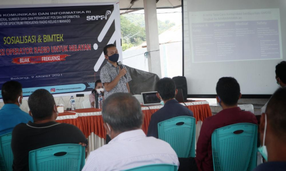 Ilustrasi: Bimbingan Teknis Sertifikasi Operator Radio (SOR) Non Solas untuk Para Nelayan di Pelabuhan Belang Minahasa Tenggara.Selasa (9/3/2021)