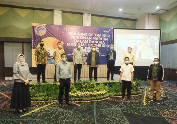 Ilustrasi: Foto bersama Training of Trainee (ToT) Perizinan Maritim, Bogor (29/4/2021). Kegiatan tersebut dilaksanakan guna meningkatkan pelaksanaan sosialisasi, edukasi dan sertifikasi bagi nelayan melalui Program Maritime On The Spot (MOTS) di seluruh daerah.