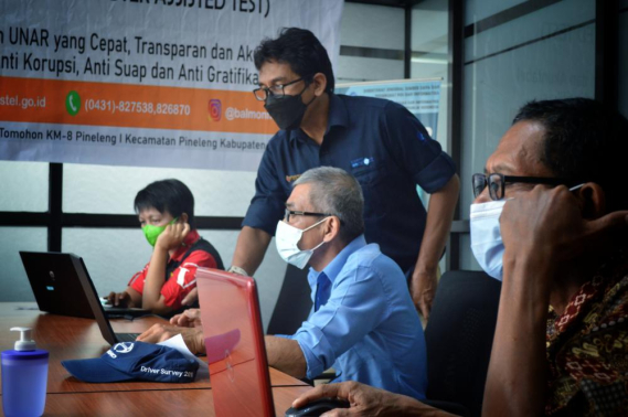 Ilustrasi: Peserta Ujian saat mengikuti Negara Amatir Radio Computer Assited Test (UNAR-CAT) , Sabtu (19/6/2021).