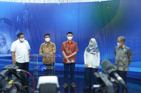 Ilustrasi: “Karya inovatif ini tentu dapat menjadi pemicu semangat generasi muda untuk berkarya dan berinovasi mendukung kebutuhan satelit nasional Indonesia,” ujar Menteri Komunikasi dan Informatika Johnny G Plate pada Konferensi Pers Peluncuran Satelit CubeSat di Ruang Media Center Kemkominfo, Senin (25/10/2021).
