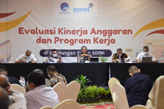 Ilustrasi: Plt Sekretaris Direktorat Jenderal Sumber Daya dan Perangkat Pos dan Informatika (Sesditjen SDPPI) Sabirin Mochtar membuka Evaluasi Kinerja Anggaran dan Program Kerja di Lingkungan Ditjen SDPPI, yang dilaksanakan Kamis (23/12/2021).