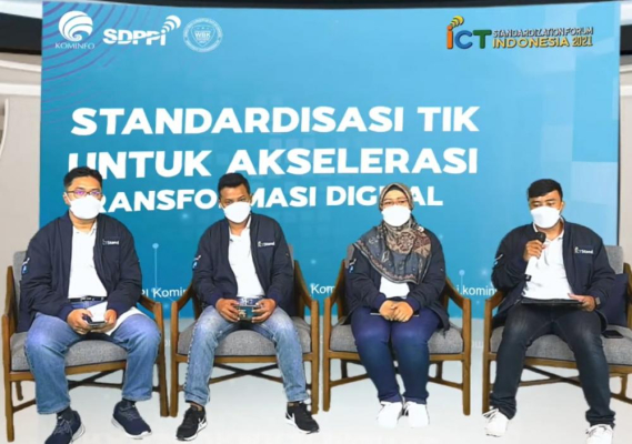 Ilustrasi: Para narasumber dan moderator dalam acara ICT Standardization Forum 2021, Selasa (28/12/2021).