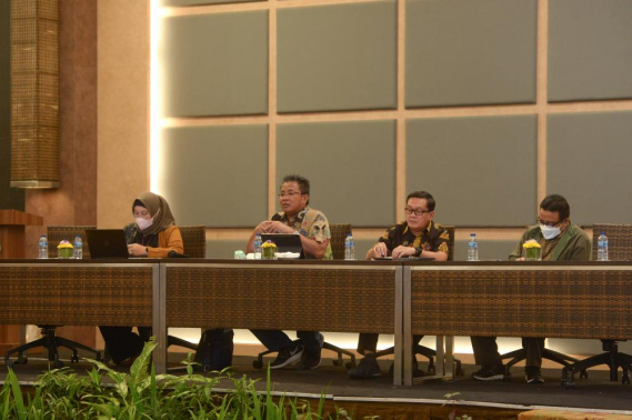 Ilustrasi: “Apabila kita membutuhkan tim baru atau mengurangi tim yang sudah ada, dan juga merotasi anggota tim, bisa saja dilakukan apabila dibutuhkan,” ucap Direktur Pengendalian SDPPI Sabirin Mochtar dalam sambutannya pada acara yang bertempat di Hotel EastParc Yogyakarta, Kamis (19/5/2022).
