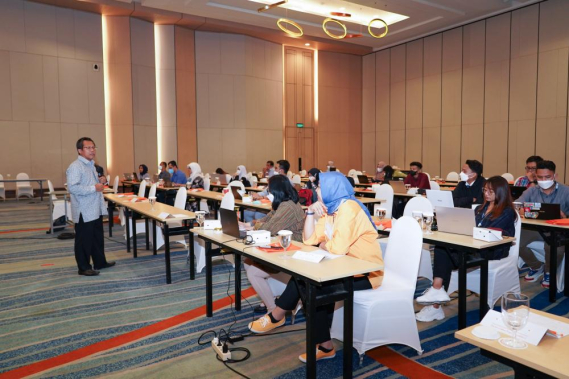 Ilustrasi: Para peserta Workshop Awareness ISO 9001:2015 menyimak penjelasan narasumber, Selasa (08/06/2022).