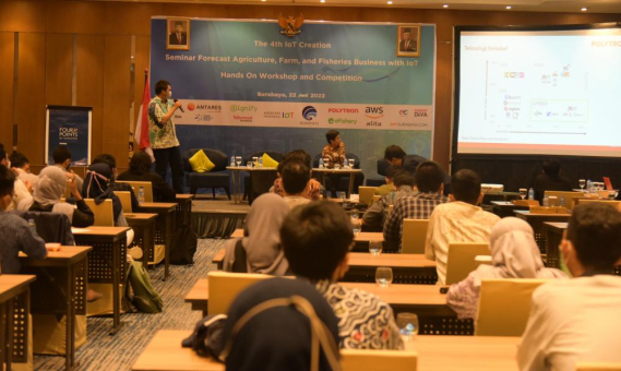 Ilustrasi: Salah satu sesi Seminar dalam IoT Creation yang mengangkat tema besar Recover Stronger, Collaboration Beyond Borders. yang berlangsung di Surabaya, Rabu (22/06/2022).