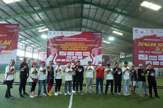 Ilustrasi: Para perwakilan pimpinan Kemkominfo, Operator Seluler, Vendor, dan Media Massa berpose jelang pertandingan Futsal memperingati Hari Bhakti Postel ke-77 , Sabtu (27/08/2022).