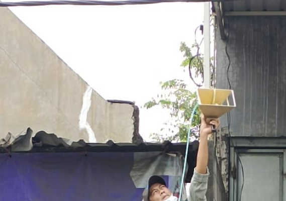 Ilustrasi: Salah satu kegiatan pengukuran dalam Pekan Tertib Nasional penggunaan Spektrum Frekuensi Radio  oleh Balmon Surabaya.