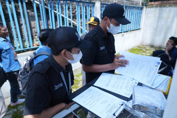 Ilustrasi: Tim Monitoring Balmon Jakarta sedang memeriksa dokumen Berita Acara dalam kegiatan Pekan Tertib Nasional Tahap III di salah satu lokasi di Bogor, Kamis (25/08/2022).