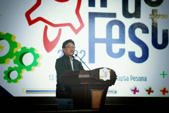 Ilustrasi: Menteri Komunikasi dan Informatika, Johnny G. Plate saat memberika  sambutan pada gelaran Innovations of Frequency and Standardization Festival (IFaS-Fest) Kamis (13/11/2022)