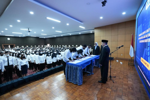 Ilustrasi: Para CPNS Kementerian Kominfo dilantik menjadi PNS oleh Kepala Biro Kepegawaian dan Organisasi, Imam Suwandi, Rabu (02/03/2023).