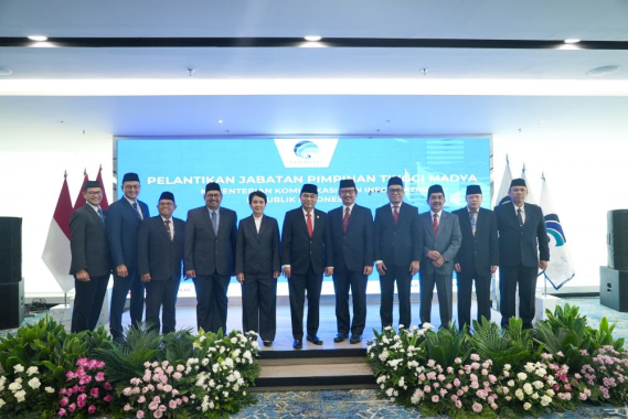 Ilustrasi: Sepuluh  Pimpinan Tinggi Madya yang dilantik Menteri Komunikasi dan Informatika berfoto bersama, Rabu (2/07/2023).