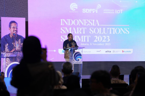 Ilustrasi: Dirjen SDPPI Ismail memberi Sambutan dalam Pembukaan kegiatan Indonesia Smart Solutions Summit 2023, Rabu (8/11/2023) di Jakarta.